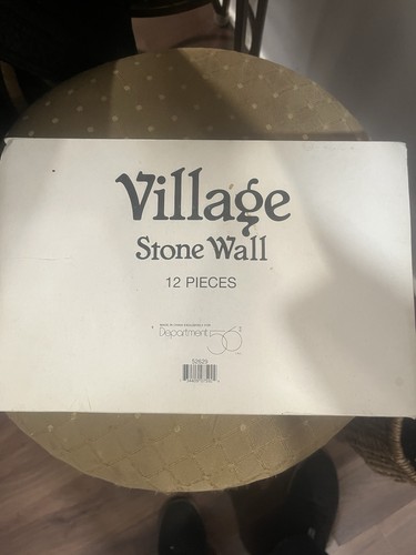 Dept 56 Village Pared de Piedra 12 Piezas 52629 Accesorio Pueblo de Navidad - Imagen 1 de 9