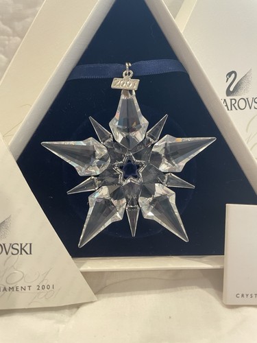Swarovski Crystal 2001 Star Snowflake Annual Christmas Ornament Original Box - Picture 9 of 10