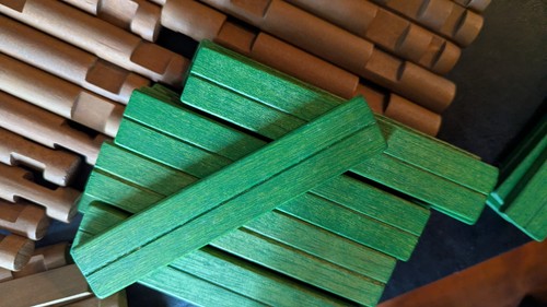 301 Stück Holzblock Bauset Lincoln Log Typ Spielzeug - Bild 4 von 11