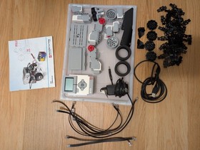 🔥🔥LEGO Mindstorms EV3 45544 - 95% Complete,  with Charger and Battery