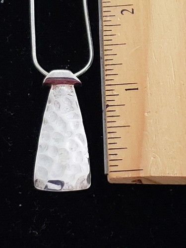 Silpada N1592 925 Sterlingsilber gehämmert geschwungen Krawatte Anhänger Halskette 18" Kette - Bild 2 von 7