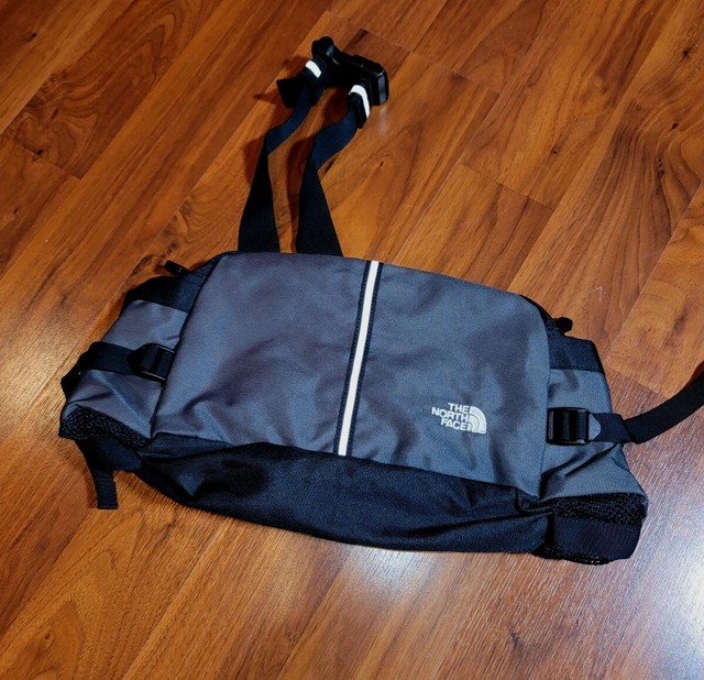 The North Face waist bag Lumbar Fanny Pack Mountain Biker Black/Gray Padded. The North Face waist bag Lumbar Fanny Pack Mountain Biker Black/Gray Padded.
