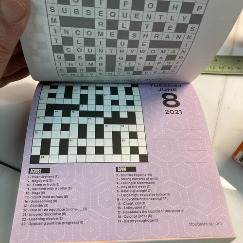 Lot of 4 TF PUBLISHING 2021 Crossword Puzzles Daily Desktop Boxed Calendar Easel - Picture 5 of 6