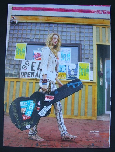 Rolling Stone: Taylor Swift: The Ultimate Guide NEW - Foto 11 di 13