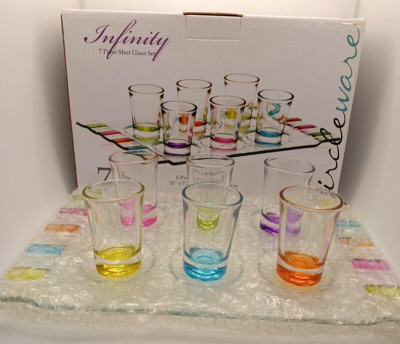 Circleware ''Infinity'' 6 Piece Shot Glass Set w/ Tray --Discontinued - NIB