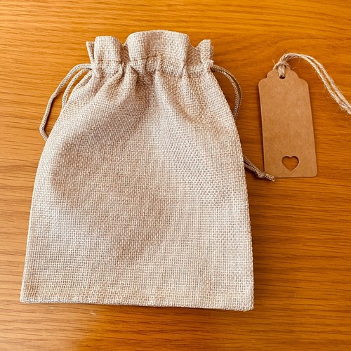 Small Drawstring Burlap Jute Hessian Pouch Bags Wedding Favour Heart Gift Tag - Picture 6 of 6