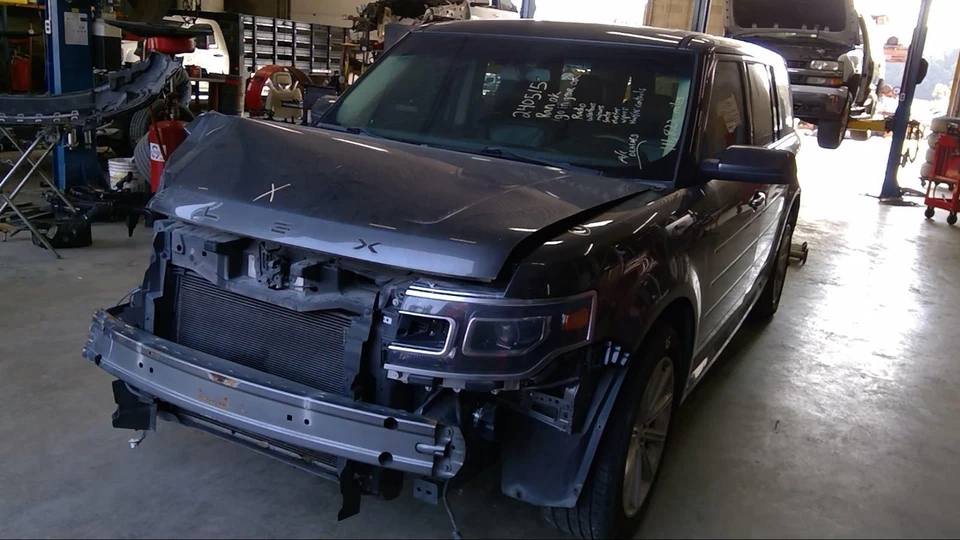 Motor de arranque usado se adapta a: Ford Flex 2018 3,5 grado B Foto 3 de 4