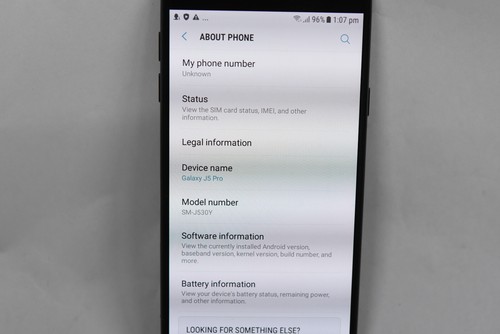 SAMSUNG Galaxy J5 Pro 5.2" / 32 GB Smartphone - SM-J530Y - EXC/MINT - Picture 2 of 13
