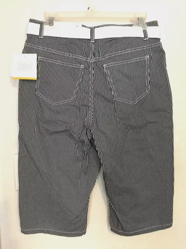 Croft & Barrow Womens Shorts 6 Black White Bermuda Natural Fit Stretch Check - Picture 2 of 5