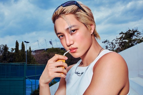KAI 4th Mini Album Wait On Me Photobook 2Ver SET CD+Book+P.Card+Film+Poster+Gift - Imagen 6 de 8