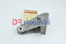 Support moteur Fiat 900
