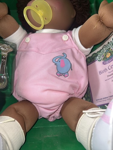 Cabbage Patch Kids Doll 25th Anniversary Limited Edition Carvel & Silver Spoon - Picture 12 of 12