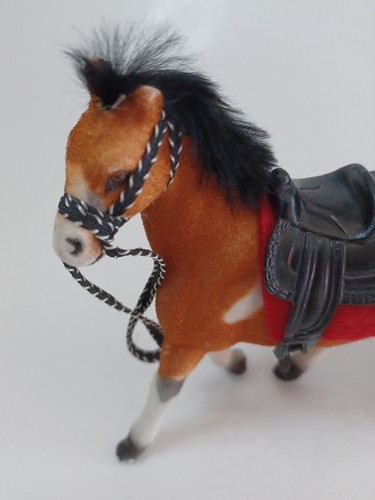 Poni de juguete ecuestre vaquero occidental riendas de silla de caballo marrón flocado de 5" de colección - Imagen 12 de 13