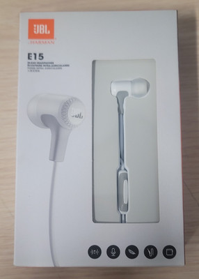 JBL E15 in-Ear Headphones with One-Button Remote and Mic-WHITE