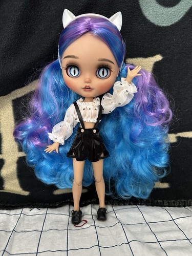 OOAK Custom 12" Blythe Puppe ~ Pretty Kitty Love ~ MIT OUTFIT!