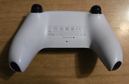 Controller PS5 Aggiornato - Bianco - Batteria Nuova 8800mah + Joystick TMR Installati!  - Foto 4 di 9