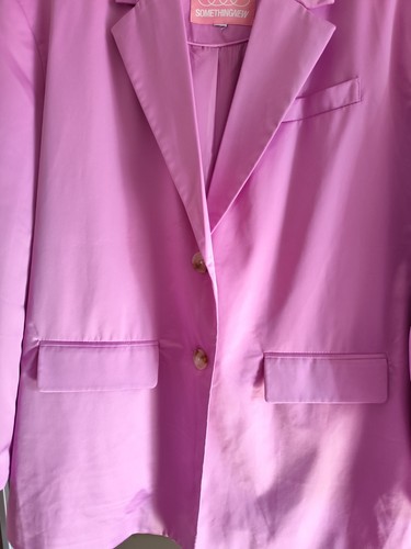 Blazer Vero Moda 44 Violet Satin neuwertig Taschen Knöpfe Mega Farbe+Qualität - Bild 3 von 5