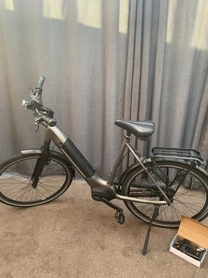 2024 Gazelle Grenoble C8 Dutch city  BOSCH Middle Motor Men Size L