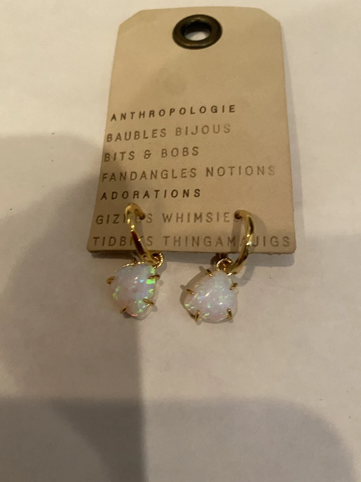 Pendientes Huggie colgantes de piedra delicada Anthropologie turquesa u ópalo piedra Foto 4 de 4