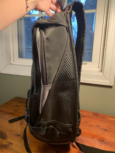 The Original (under the Inspiron name) Dell XPS Laptop Heavy Duty Backpack - Picture 8 of 9