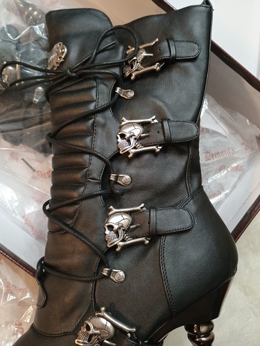 BOTAS DEMONÍACULT MUERTO-1026 DEMONIA MUE NEGRAS 12M9UK CALAVERAS TIRAS NUEVAS en caja - Imagen 13 de 24