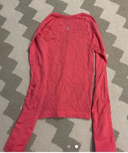 Lululemon hot pink swiftly tech long sleeves, waist length Size 0