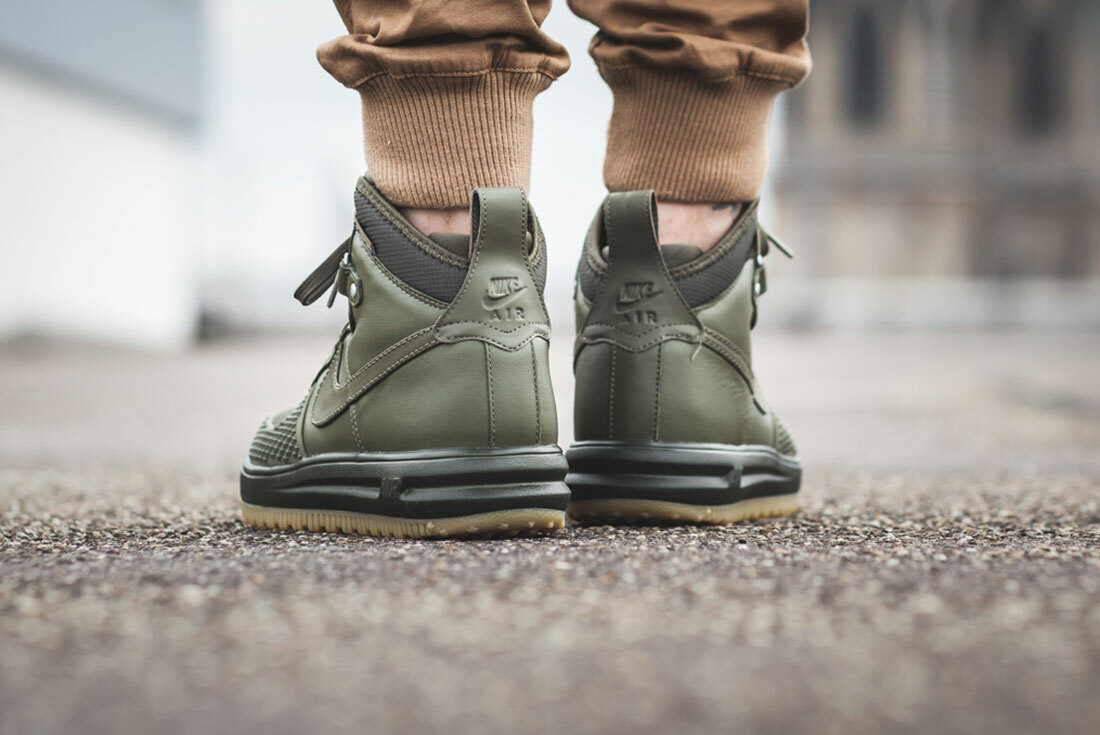 NIKE LUNAR AIR FORCE 1 DUCKBOOT OLIVE + GUM MEN’S 7M U.S. 4d5b08 NIKE LUNAR AIR FORCE 1 DUCKBOOT OLIVE + GUM MEN’S 7M U.S. 4d5b08