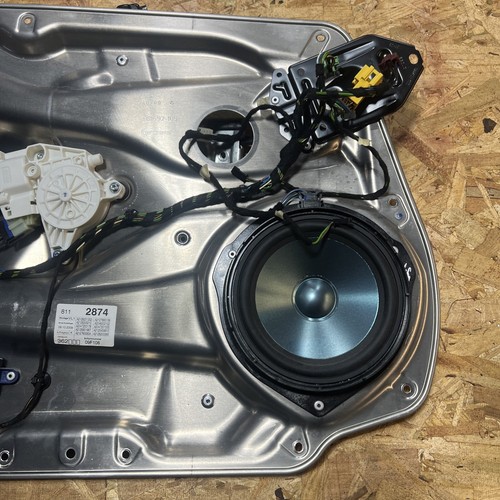 2009-12 Mercedes E350 W212 OEM Left Front Door Window Regulator W/Panel/Speaker - Picture 2 of 11