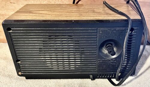 Vintage General Electric Radiowecker Modell 7-4553D Nussbaummaserung - Bild 3 von 5