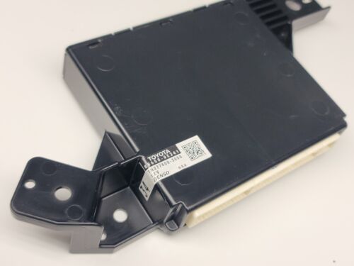 2016 Toyota Highlander Climate Temperature Amplifier Control Module 88650-0E341 - Picture 6 of 7