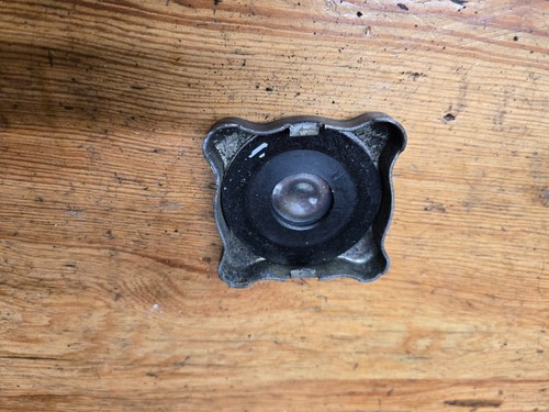 Alfa Romeo Spider Veloce OEM 1982 Oil Cap - Bild 2 von 2