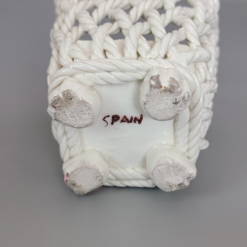 Spanish Pottery Porcelain Twisted Rope Open Weave Ivory Basket Vase 4"x 4" READ - Picture 5 of 8