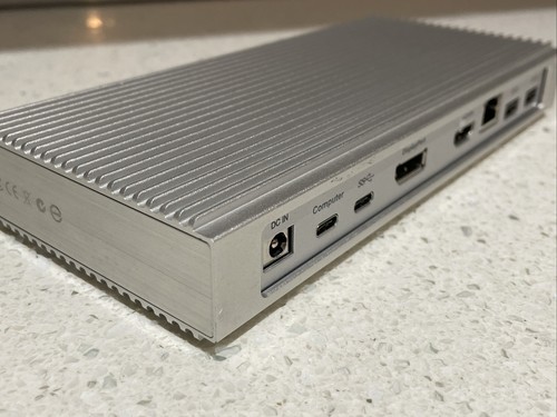 CalDigit USB-C and Thunderbolt 3 Universal Pro Dock for Macbook Pro, Surface - Picture 7 of 11