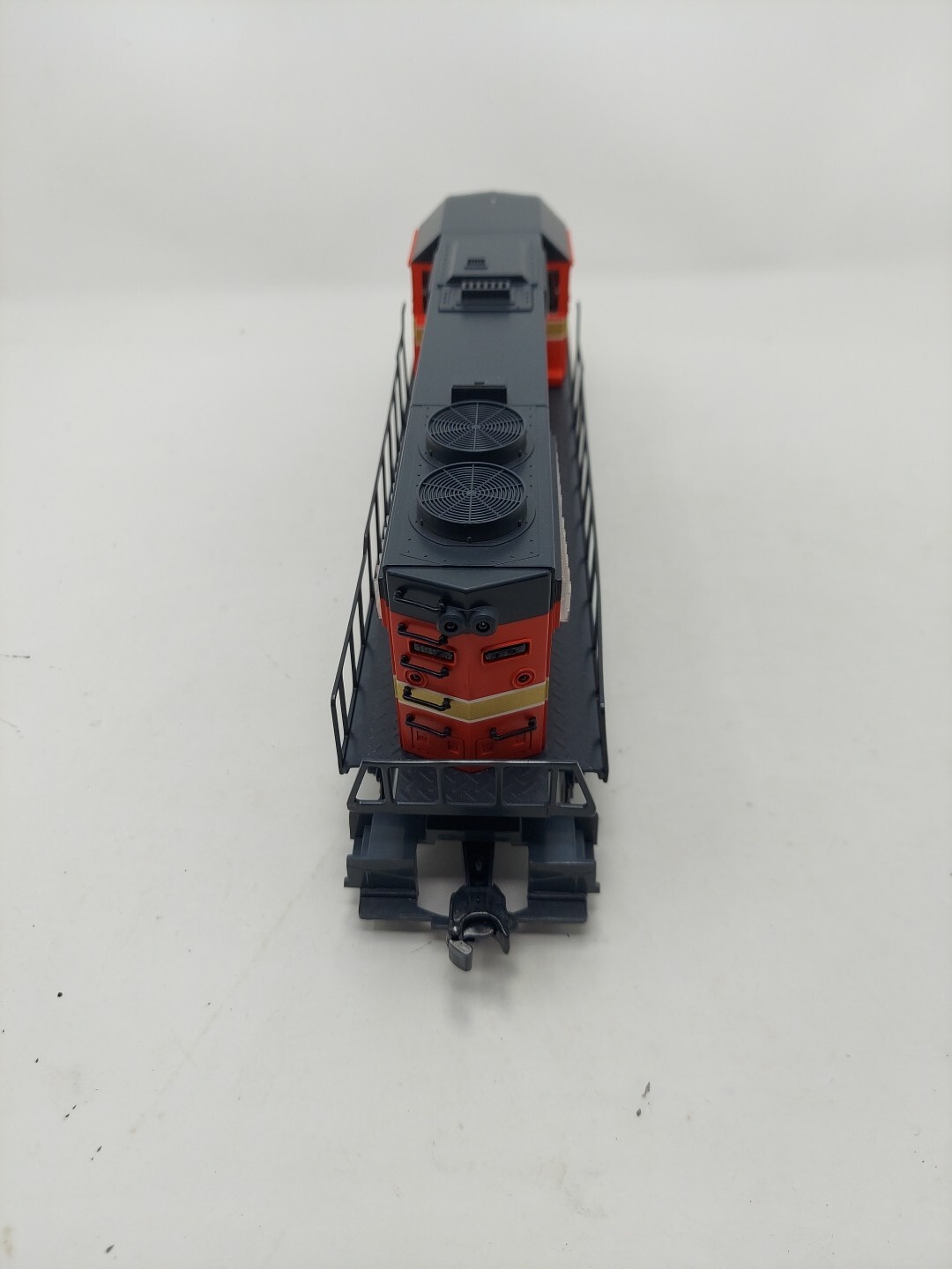Lionel 618818 O/O27 Lionel Railroader Club GP38 Diesel w