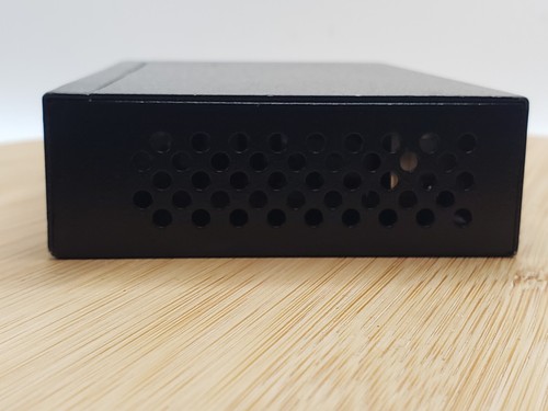 Intellinet 523301 Rev.1 Black Wired LAN 5-Port Fast Ethernet Office Switch - Picture 5 of 8