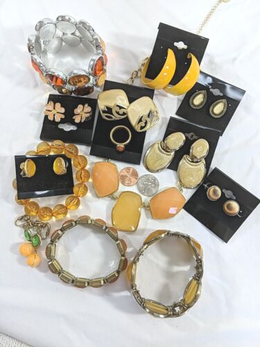 Lote de Joyas Naranja Amarillo Crema Collar Pendientes Pulseras Anillo Barse De Colección NOTA - Imagen 2 de 20