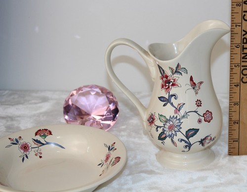 Cherbourg Made in England Vintage Floral Butterfly Patterned Pitcher & Bowl Set - Picture 19 of 20