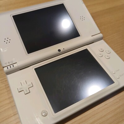 Nintendo DSi LL DS Natural White Console Japan Tested NTSC-J Nintendo DSi LL DS Natural White Console Japan Tested NTSC-J