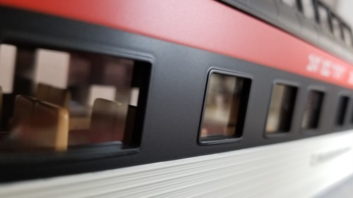 RailKing MTH 60' New Haven Streamlined Passenger O-Gauge 4 Car Set 30-67198 - Picture 19 of 23