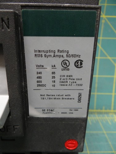 General Electric THED136070 3 Polos 70 AMPERIOS 600 VCA 18k MAX RMS Disyuntor - Imagen 7 de 10
