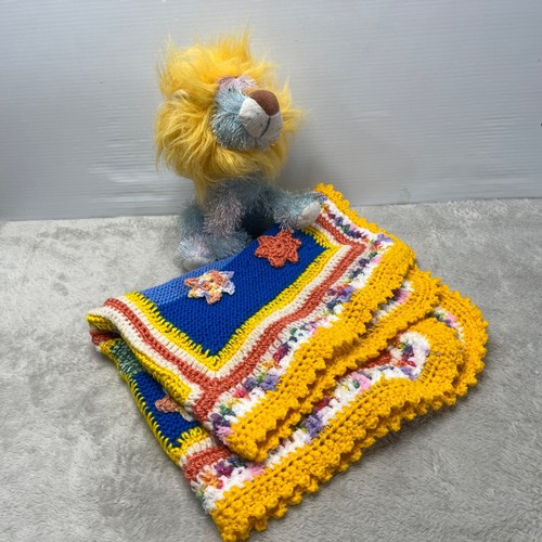 Handmade Crochet Knitted Baby Blanket Throw Pram Cover Star Applique Handmade - Picture 2 of 8