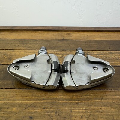 589833_7