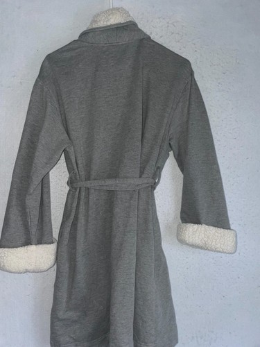 TOMMY HILFIGER Women’s Gray White BATHROBE Sz S M Sherpa lined Cozy Soft Knit - Picture 7 of 7