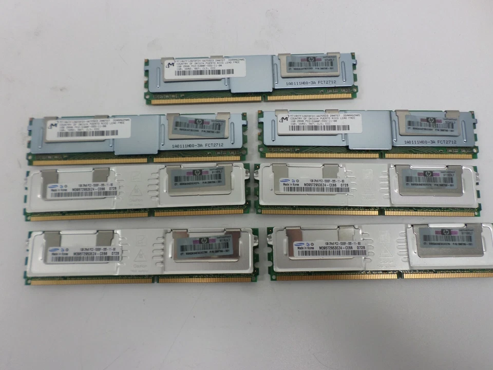 Lot of 7 Micron 1GB PC2-5300 667MHz DDR2 CL5 Memory MT18HTF12872FDY-667D5D3 - Image 2 of 4