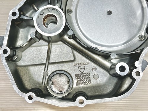 Ducati Diavel 1200 2011 2012 2013 2014 2015 2016 2017 2018 clutch engine cover - Picture 10 of 10
