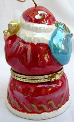 PORCELAIN..MUSICAL.SANTA CLAUSE..ANIMATED SLEIGH RIDERS..CHRISTMAS ORNAMENT..NEW - Picture 3 of 3