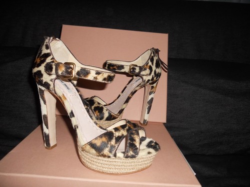 Sandalias zapatos MIU MIU con tiras estampado de leopardo plataforma pelo de poni 37,5 - Imagen 7 de 10