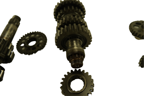 2005 YAMAHA YZ450F TRANSMISSION GEAR BOX MAIN COUNTER SHAFT 03-05 SB25 - Picture 9 of 22