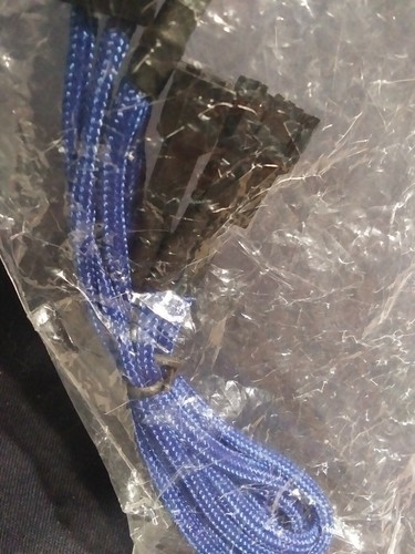 BitFenix Alchemy Premium 3x3-Pin Fan Adapter 12V - 60cm - New - Blue - Picture 3 of 3