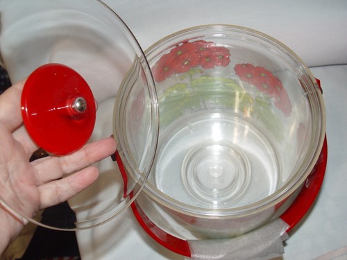 Cubo de hielo de geranio rojo Georges Briard de colección plástico de mediados de siglo SIN USAR RARO - Imagen 7 de 10
